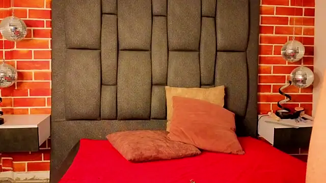 Snapshot of luxuryheavenn chatting on 03-27-26, 06:51 luxuryheavenn online show from 03-27-26, 06:51