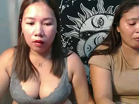 Snapshot of hotpussy_08 chatting on 04-25-26, 12:46 hotpussy 08 online show from 04-25-26, 12:46