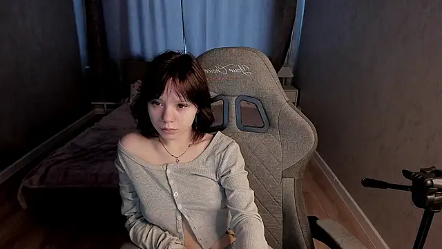 Loly Cuttie online show from 05-28-26, 01:03