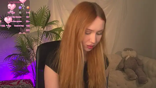 Snapshot of zoeforrd chatting on 04-25-26, 06:27 zoeforrd online show from 04-25-26, 06:27