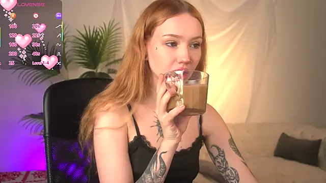 Snapshot of zoeforrd chatting on 05-21-26, 12:56 zoeforrd online show from 05-21-26, 12:56