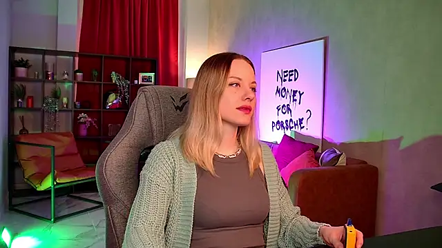 VireliaMoonfall online show from 04-24-26, 08:39
