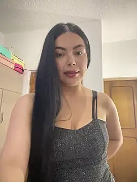 Cami olarte online show from 04-22-26, 05:32