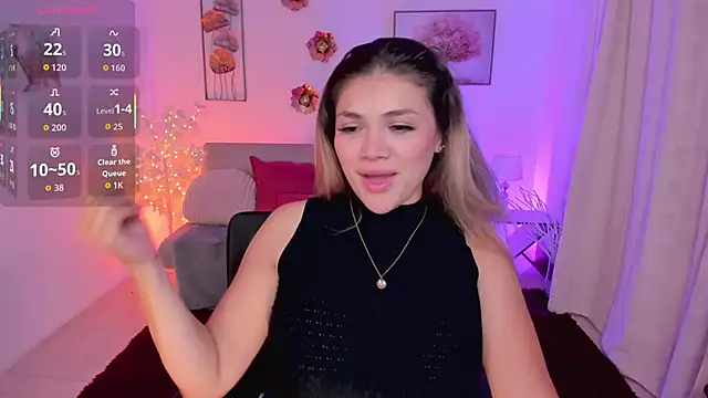 Snapshot of Sofia_Velvetx chatting on 05-30-26, 10:29 Sofia Velvetx online show from 05-30-26, 10:29