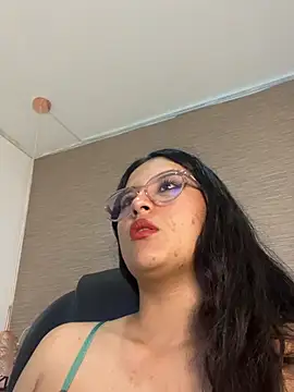 Snapshot of babylexi18 chatting on 06-27-26, 07:41 babylexi18 online show from 06-27-26, 07:41