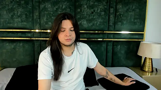 MatthewDavis  online show from 05-19-26, 11:49