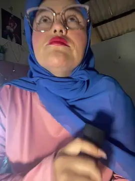 Snapshot of Marian_fadel chatting on 06-18-26, 01:37 Marian fadel online show from 06-18-26, 01:37