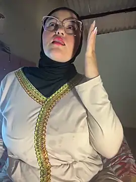 Snapshot of Marian_fadel chatting on 06-19-26, 01:15 Marian fadel online show from 06-19-26, 01:15