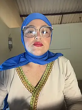 Snapshot of Marian_fadel chatting on 06-29-26, 01:11 Marian fadel online show from 06-29-26, 01:11