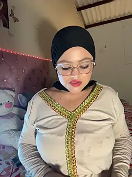 Snapshot of Marian_fadel chatting on 07-06-26, 01:30 Marian fadel online show from 07-06-26, 01:30