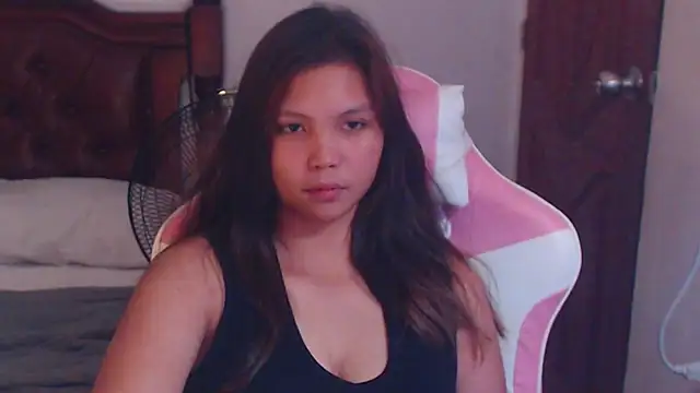 Snapshot of sweet_21_1 chatting on 03-31-26, 03:12 sweet 21 1 online show from 03-31-26, 03:12