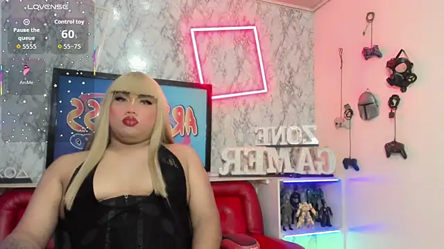 Snapshot of samantha__paez chatting on 03-30-26, 03:29 samantha paez online show from 03-30-26, 03:29