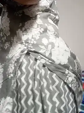 Sexyy Bhabhi 143 online show from 07-12-26, 10:01