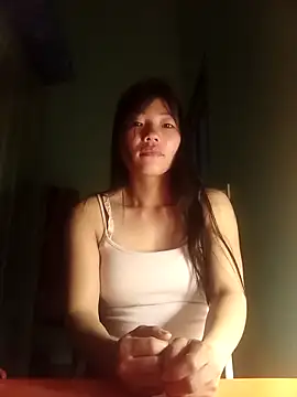 Snapshot of -Quyny- chatting on 04-07-26, 07:47 -Quyny- online show from 04-07-26, 07:47