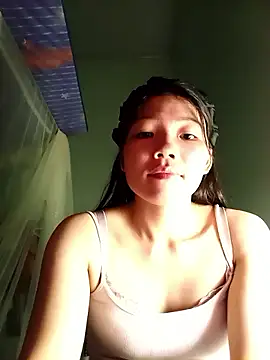 Snapshot of -Quyny- chatting on 05-10-26, 11:48 -Quyny- online show from 05-10-26, 11:48