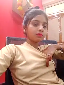 Snapshot of TANU01990 chatting on 05-12-26, 03:47 TANU01990 online show from 05-12-26, 03:47