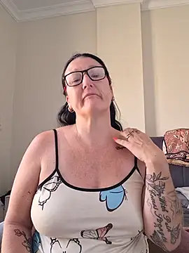 Flirty Siennax online show from 07-17-26, 08:54