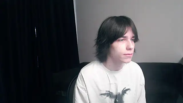 Snapshot of mason_silver chatting on 04-21-26, 06:41 mason silver online show from 04-21-26, 06:41