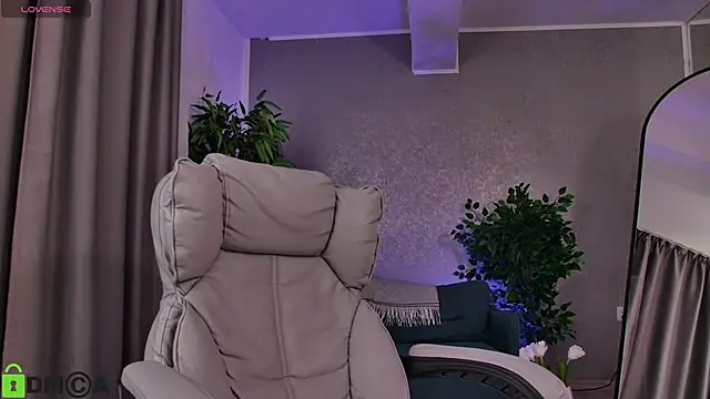 Snapshot of SandraBabeXO chatting on 04-15-26, 04:08 SandraBabeXO online show from 04-15-26, 04:08