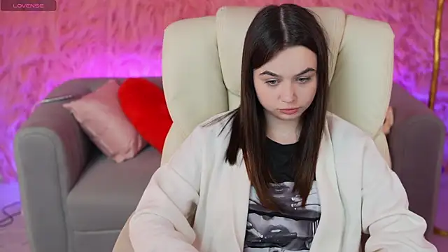 LeslyPeach  online show from 03-27-26, 02:17