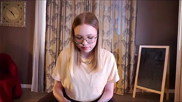 Snapshot of JeaneNordenn chatting on 03-31-26, 01:11 JeaneNordenn online show from 03-31-26, 01:11