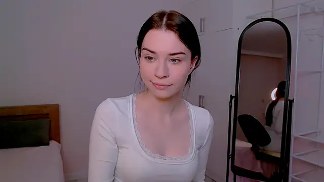 Snapshot of Tina_Charm chatting on 05-29-26, 07:01 Tina Charm online show from 05-29-26, 07:01