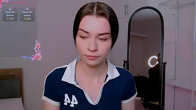 Snapshot of Tina_Charm chatting on 05-30-26, 06:27 Tina Charm online show from 05-30-26, 06:27