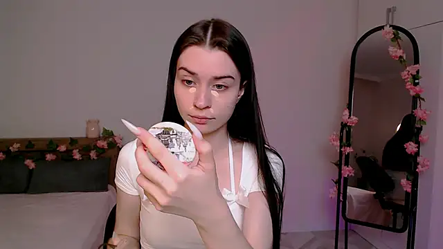 Snapshot of Tina_Charm chatting on 06-11-26, 07:12 Tina Charm online show from 06-11-26, 07:12