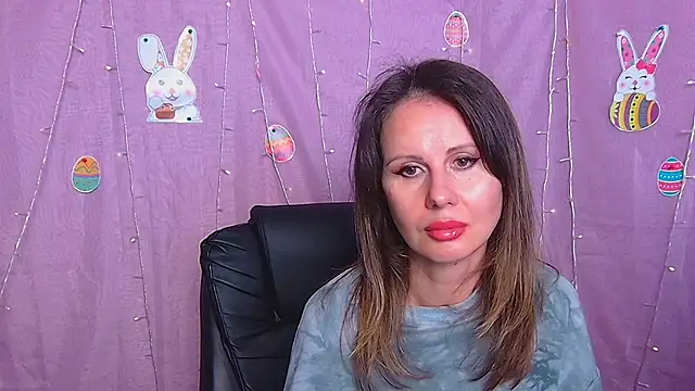 ElsaFrey online show from 04-02-26, 10:13