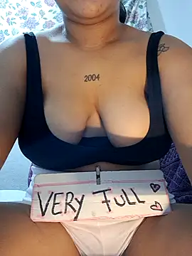 Snapshot of Whore_Messy1 chatting on 03-29-26, 02:00 Whore Messy1 online show from 03-29-26, 02:00