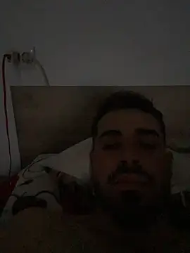 hot-girl04 online show from 03-29-26, 02:33