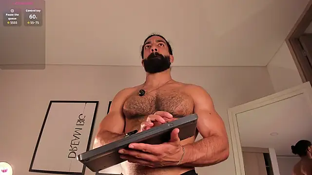Max strong01 online show from 05-06-26, 11:21