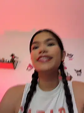 Emycarver09  online show from 05-01-26, 12:21
