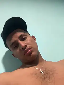 Snapshot of ianruiz02 chatting on 03-28-26, 04:17 ianruiz02 online show from 03-28-26, 04:17