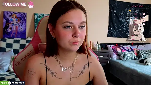 Snapshot of Chloe_Cherrys chatting on 07-14-26, 06:18 Chloe Cherrys online show from 07-14-26, 06:18