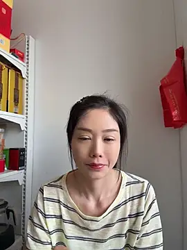 yuanpu0925 online show from 05-24-26, 12:48