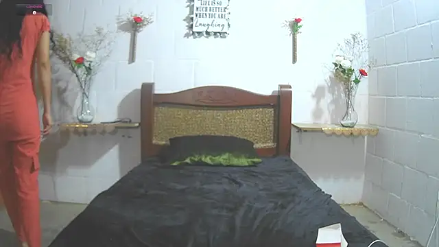 Snapshot of SamanttaLopez chatting on 05-02-26, 03:00 SamanttaLopez online show from 05-02-26, 03:00