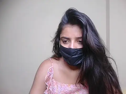 Snapshot of NANCY_OBEROYE chatting on 05-14-26, 05:25 NANCY OBEROYE online show from 05-14-26, 05:25