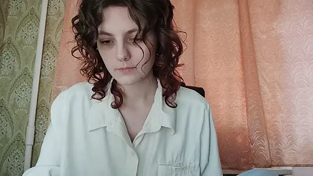 ShirleyNibbs online show from 04-12-26, 02:11