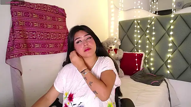 devika kumar online show from 06-18-26, 07:07