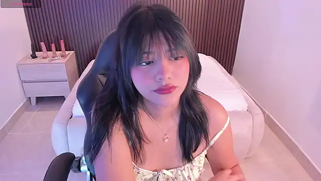 Snapshot of MILLYEVANS1 chatting on 05-01-26, 03:11 MILLYEVANS1 online show from 05-01-26, 03:11