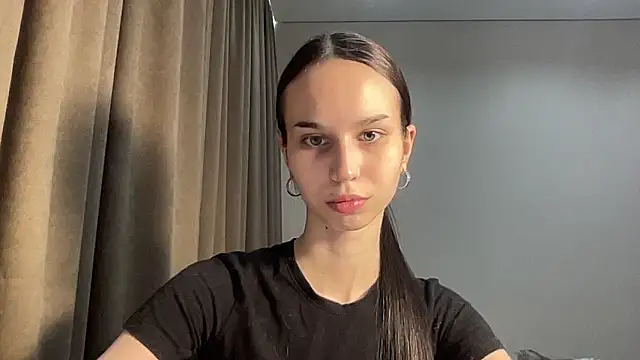 Snapshot of sparkmuse chatting on 04-03-26, 08:51 sparkmuse online show from 04-03-26, 08:51