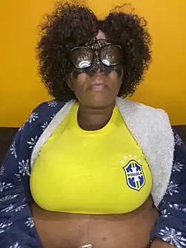 BoobsQueeen online show from 06-13-26, 12:08