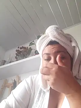 Amalianoir online show from 05-16-26, 05:34