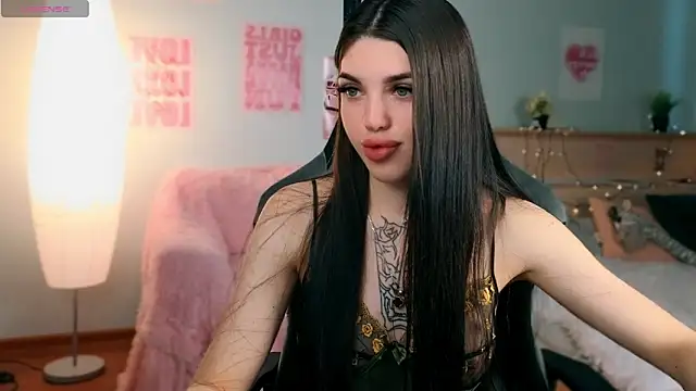 molly rettyy online show from 05-19-26, 03:57