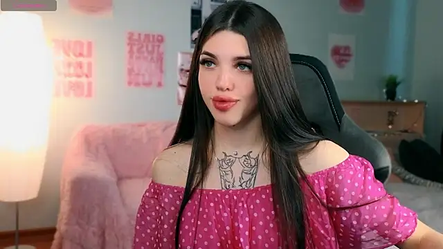 molly rettyy online show from 05-20-26, 04:18