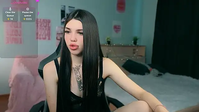 molly rettyy online show from 07-14-26, 03:55