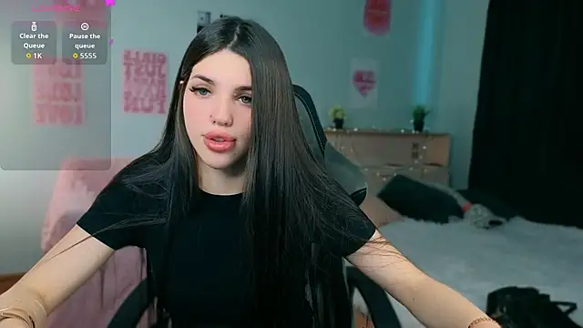 molly rettyy online show from 07-14-26, 10:21