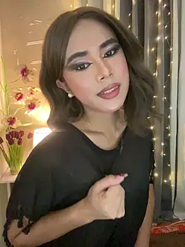  Flirtyprincess  online show from 05-18-26, 09:26