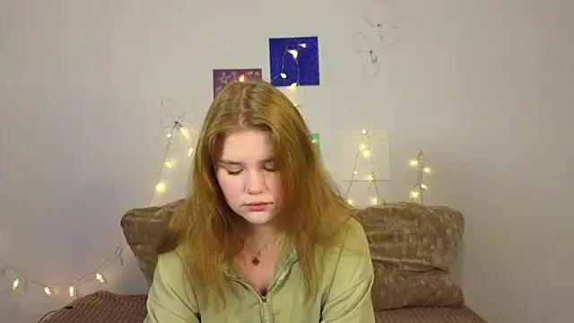 Snapshot of BeautifulPleasureFairy chatting on 04-12-26, 09:47 BeautifulPleasureFairy online show from 04-12-26, 09:47